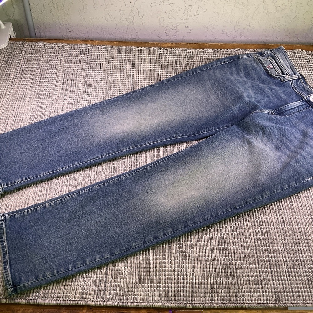 GUESS Los Angeles Lincoln Slim Straight Jeans Mens 38x30 Medium Wash T5YJ11